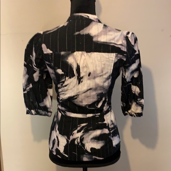 BCBGMaxAzria print blouse with belt, S. - Picture 2 of 8